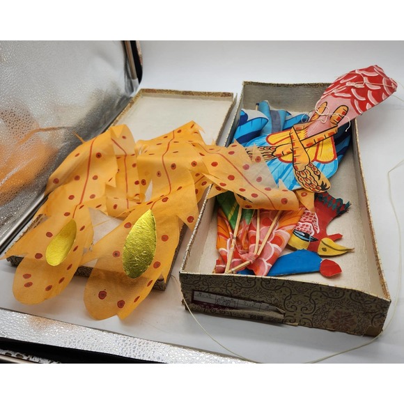 Vtg Chinese hand painted SilkPheonix in Original box minor damages 56" wide - Picture 4 of 16